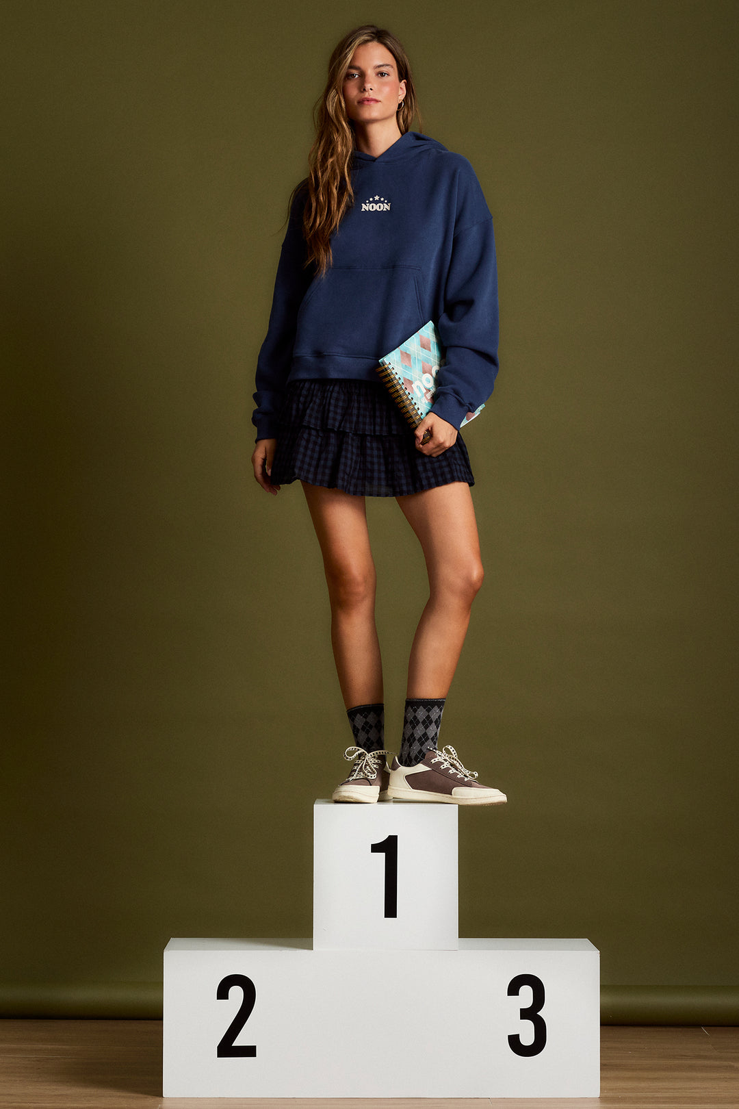SUDADERA CAPUCHA PARCHE ESTRELLA