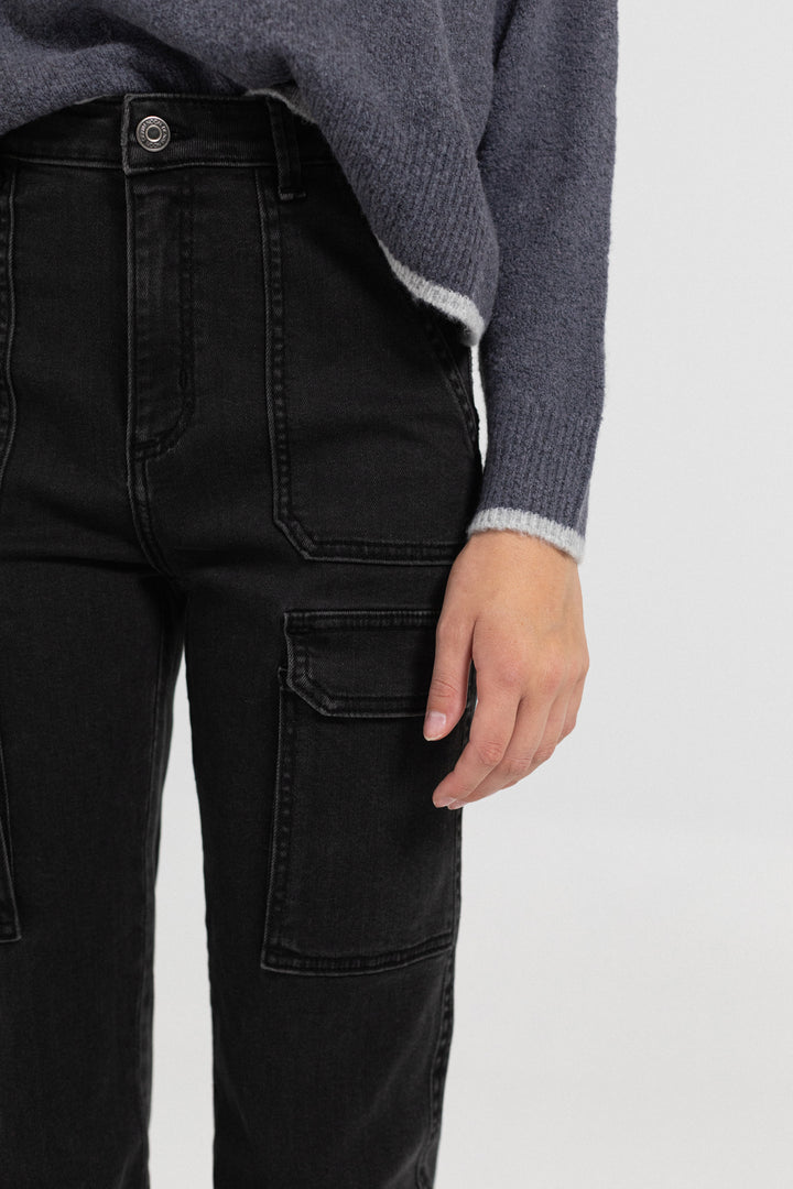 HIGH RISE CARGO DENIM JEANS