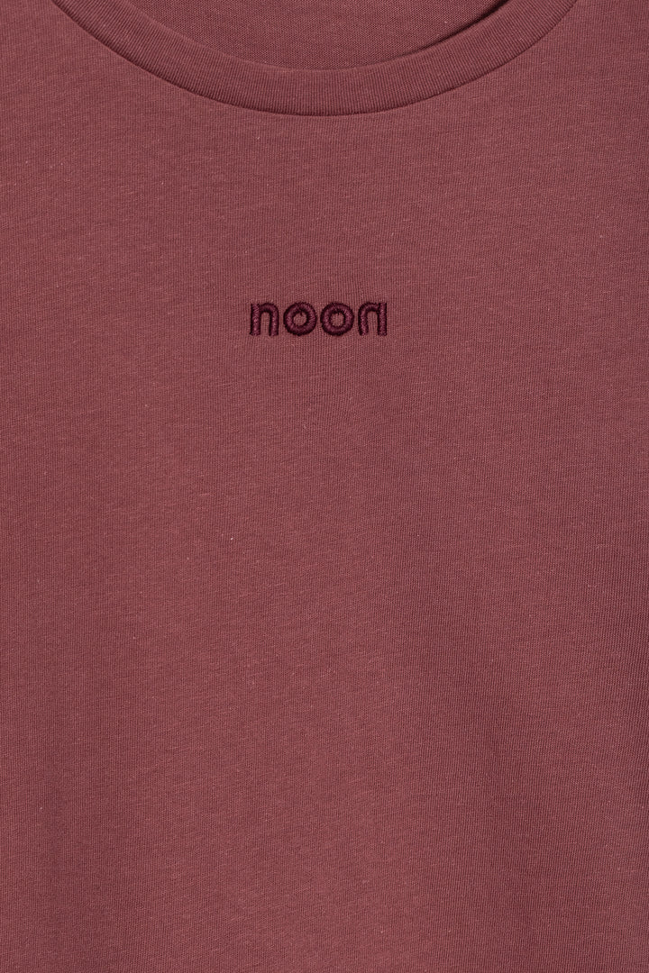 STUDDED T-SHIRT WITH SLIT