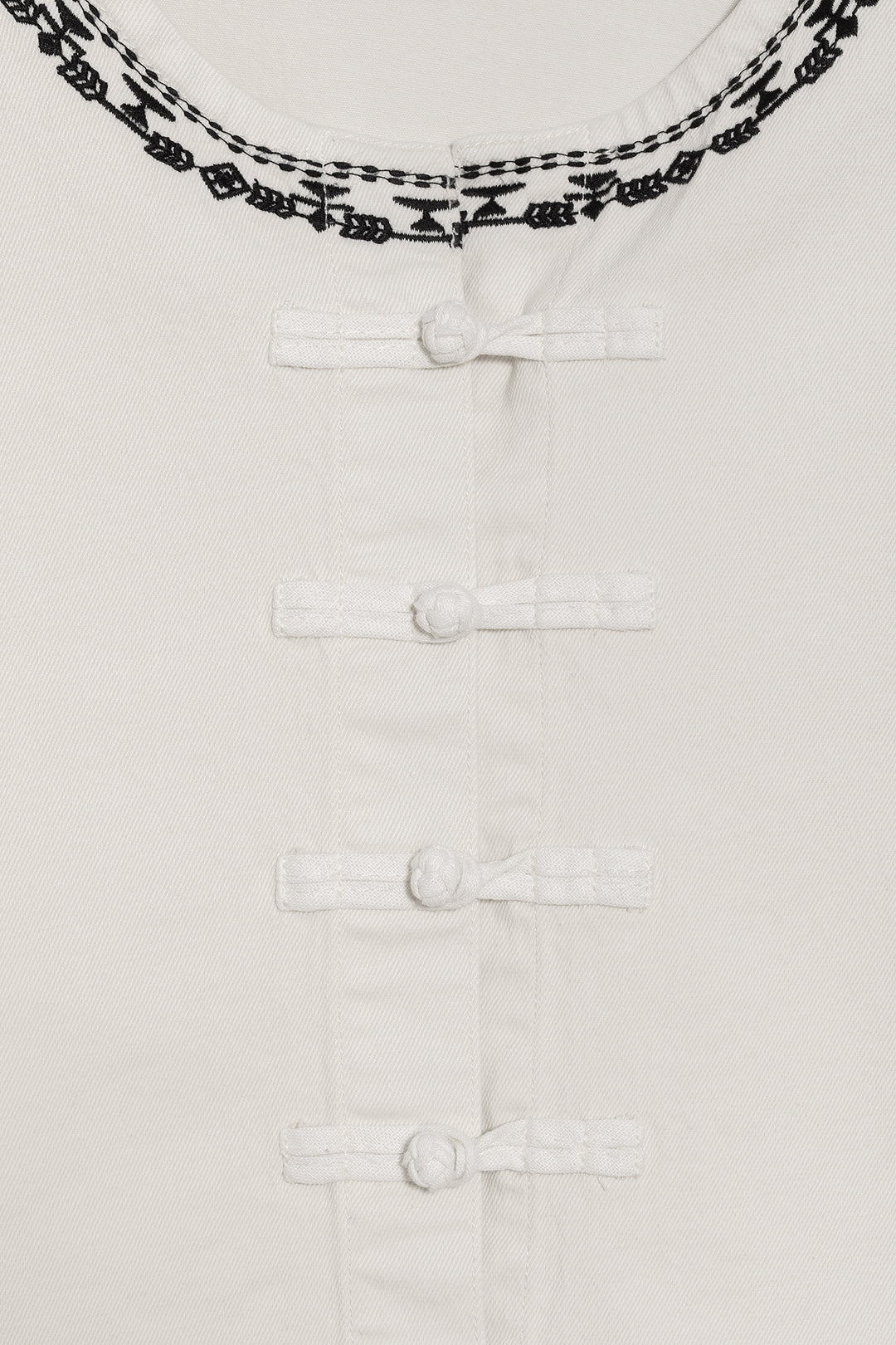 CHALECO BORDADO CONTRASTE