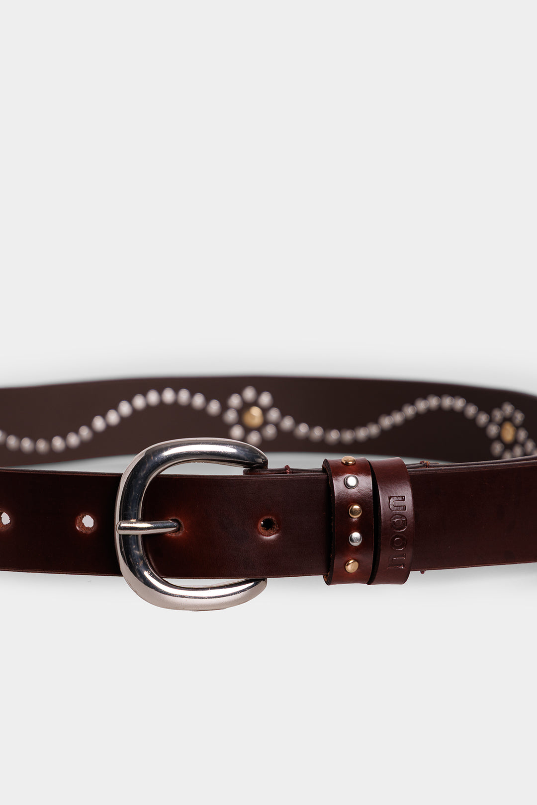 CINTURON PIEL MULTI TACHAS