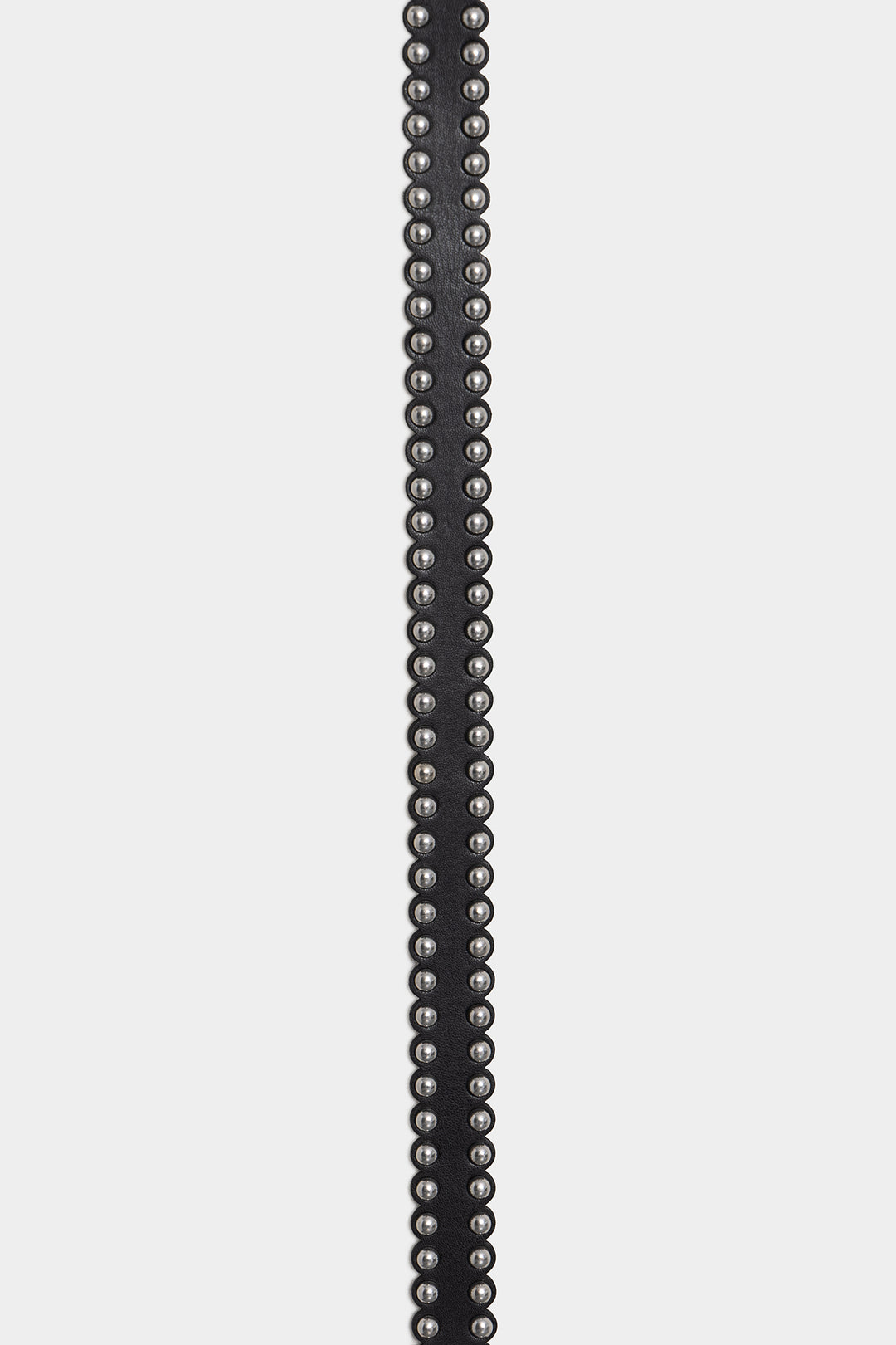 SCALLOPED STUDDED BELT