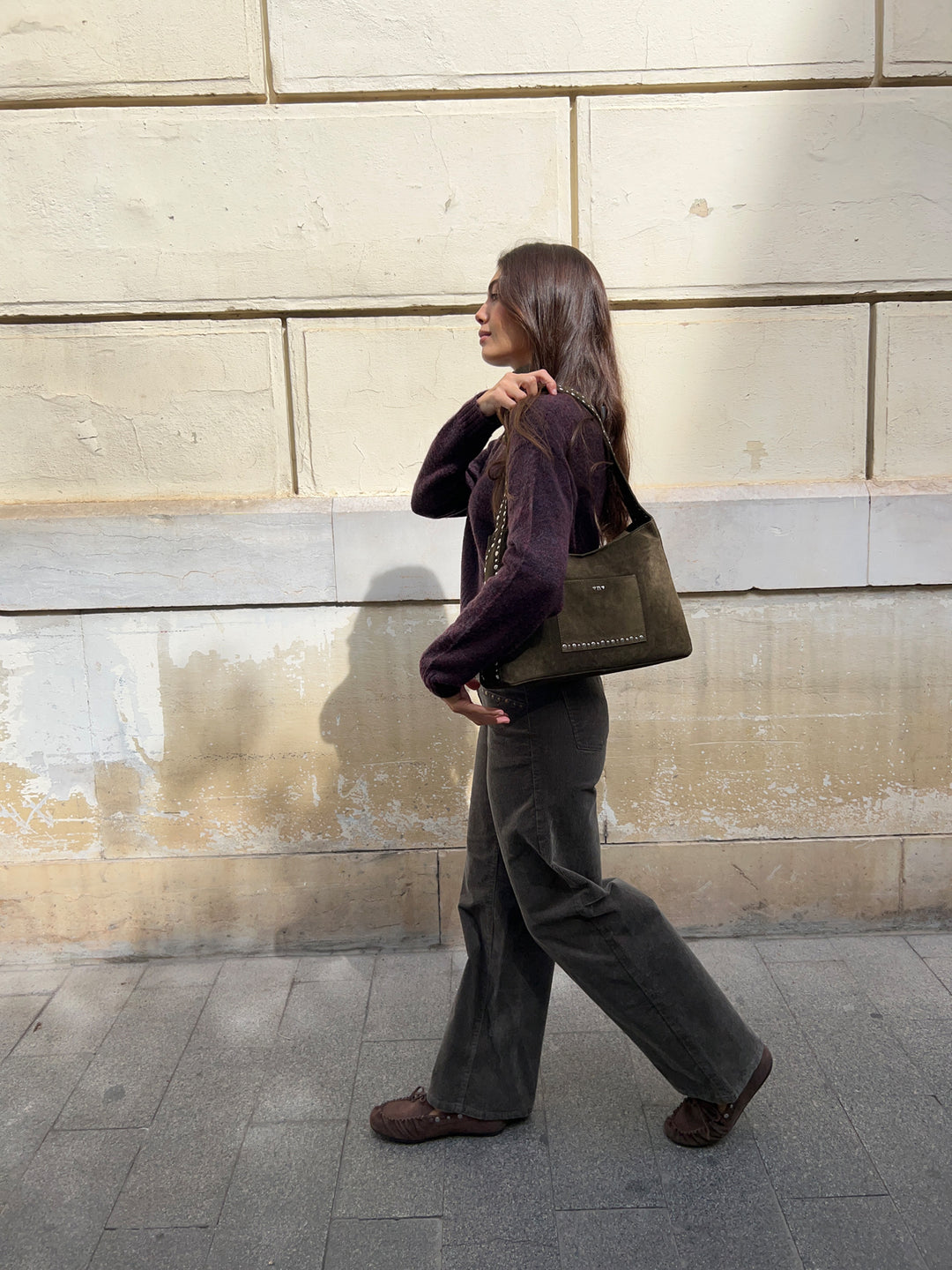 BOLSO OVERSIZE BOLSILLO TACHAS