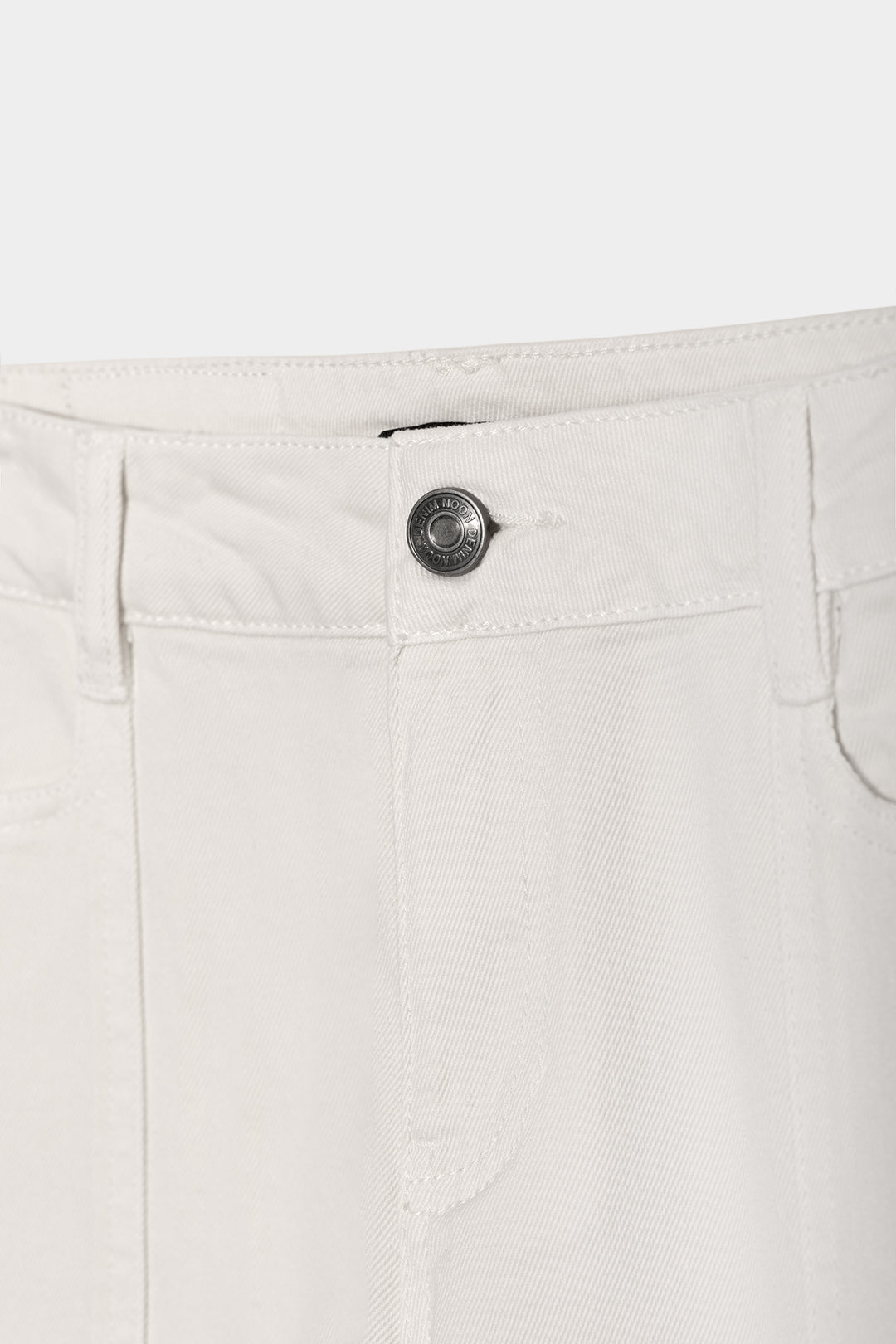 JEANS WITH CONTRAST STAR POCKET
