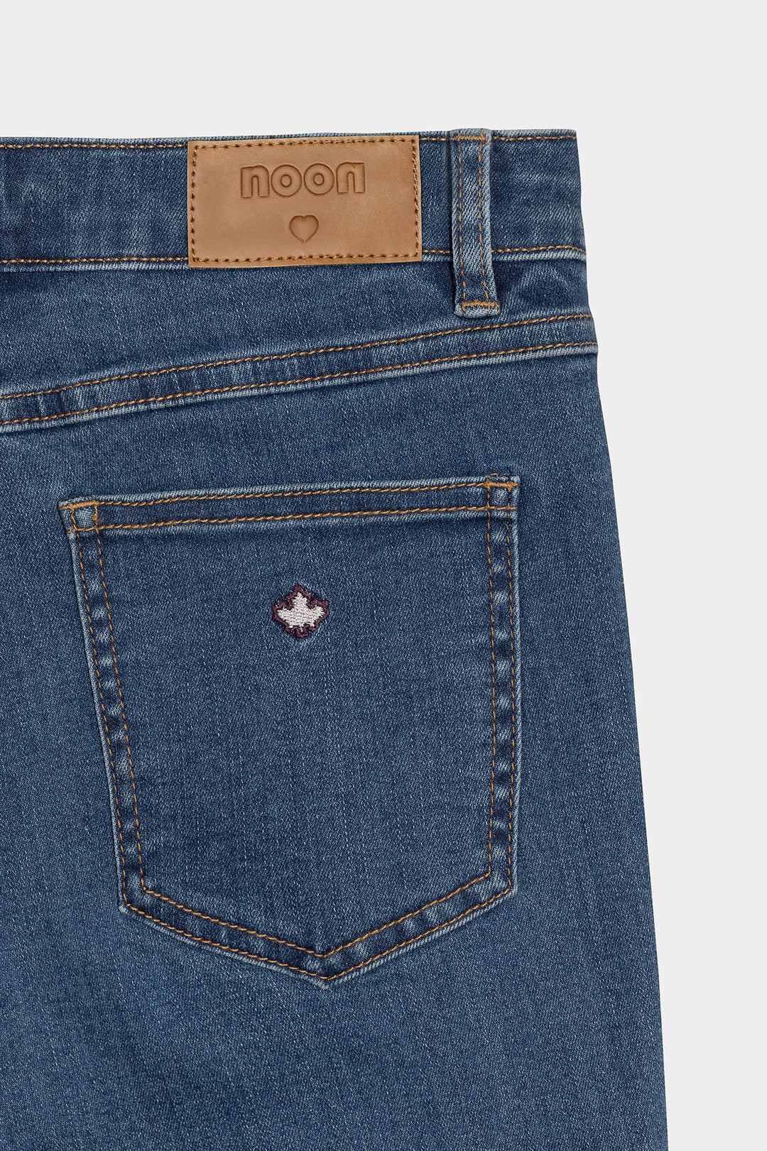 JEANS CAMPANA DENIM TACHUELAS