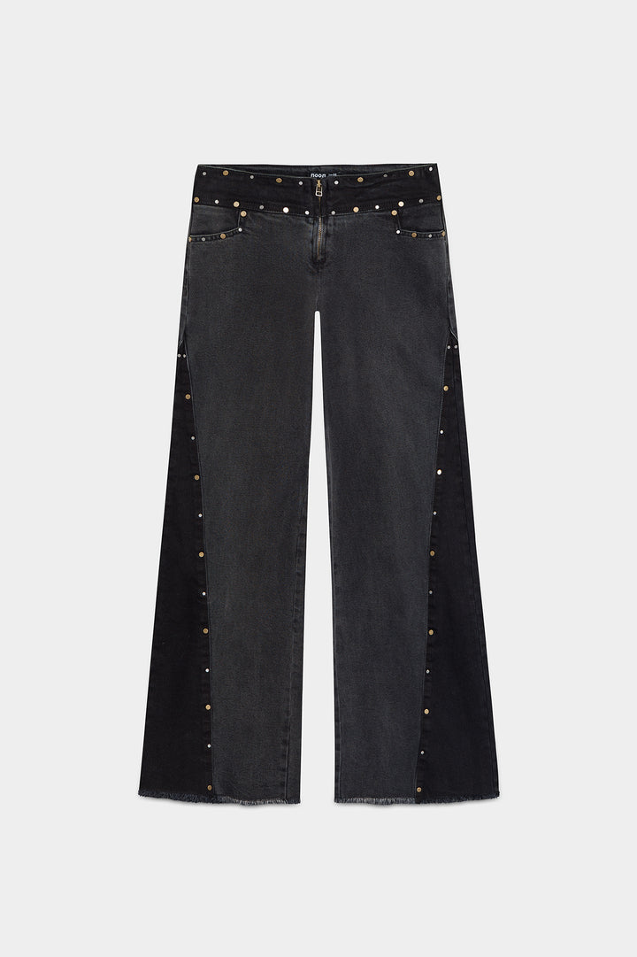 JEANS CORTES TACHUELAS