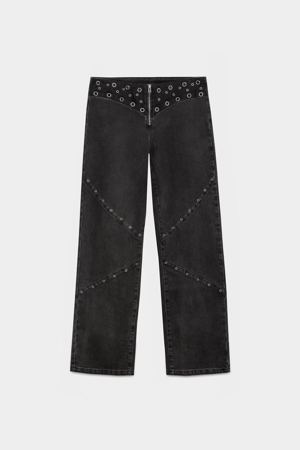 CUT-OFF JEANS WITH EYELETS STUDS