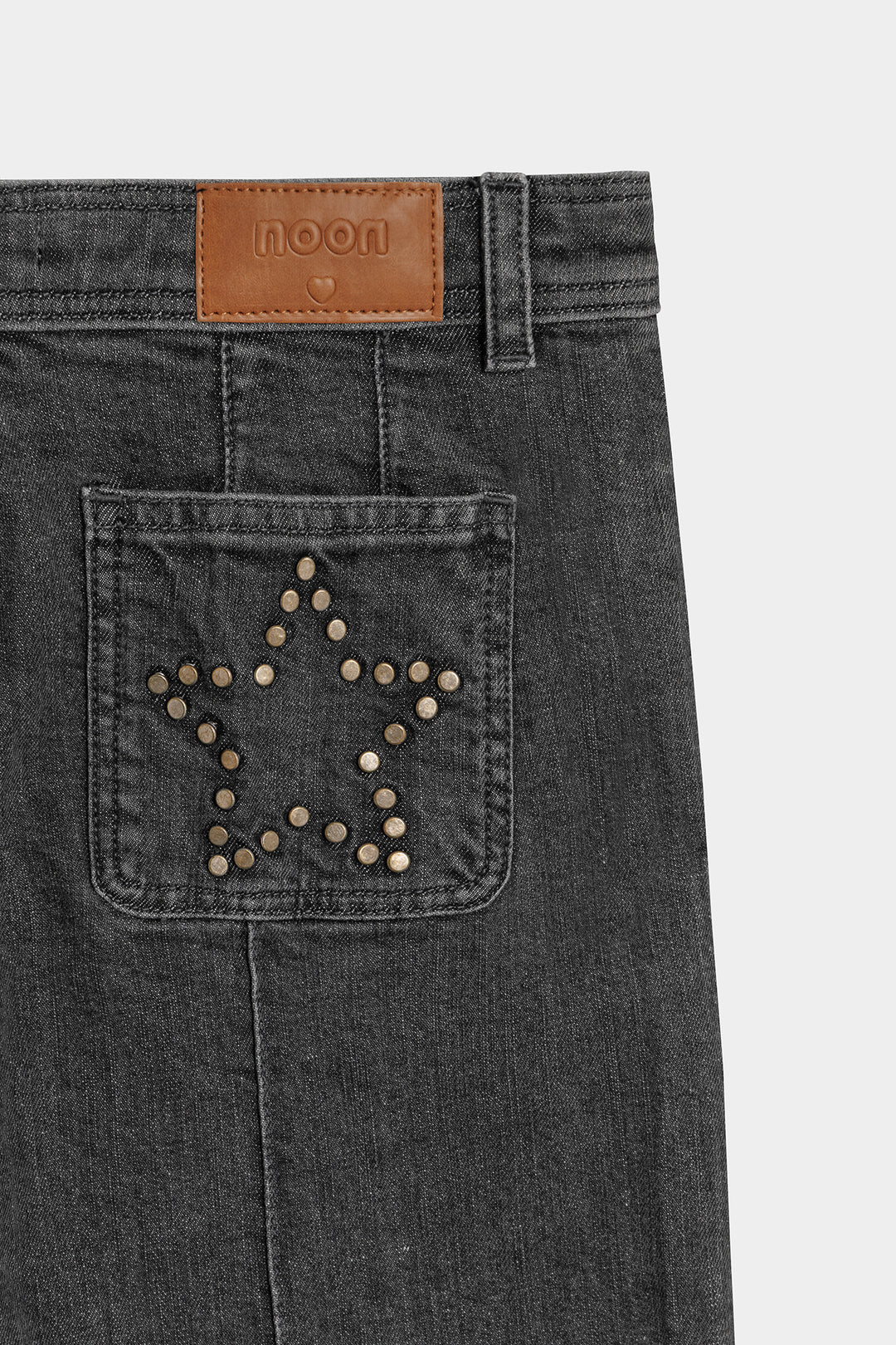 JEANS SEAMS STUDS STAR