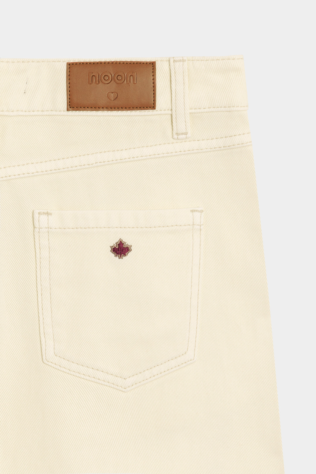 JEANS ONDAS CANESU TACHAS
