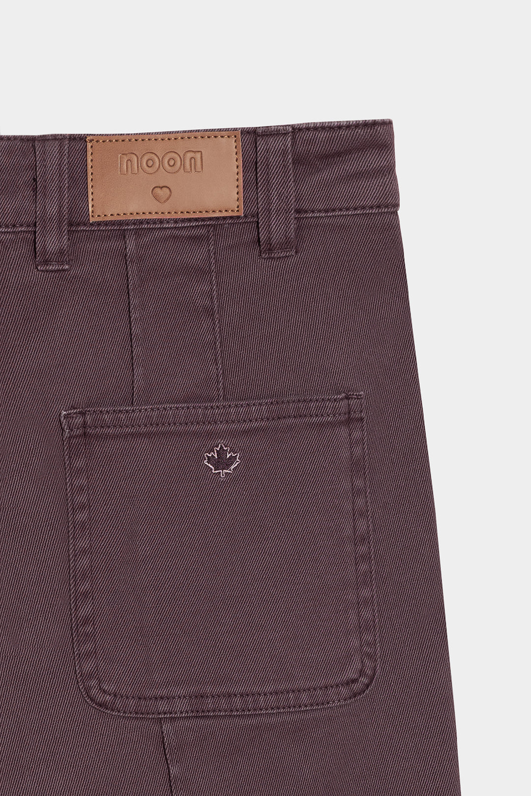 CALÇAS DE ganga COM ESTRELAS E TACHAS