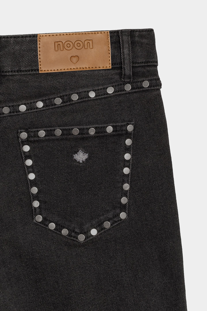 JEANS TACHUELAS CANESU