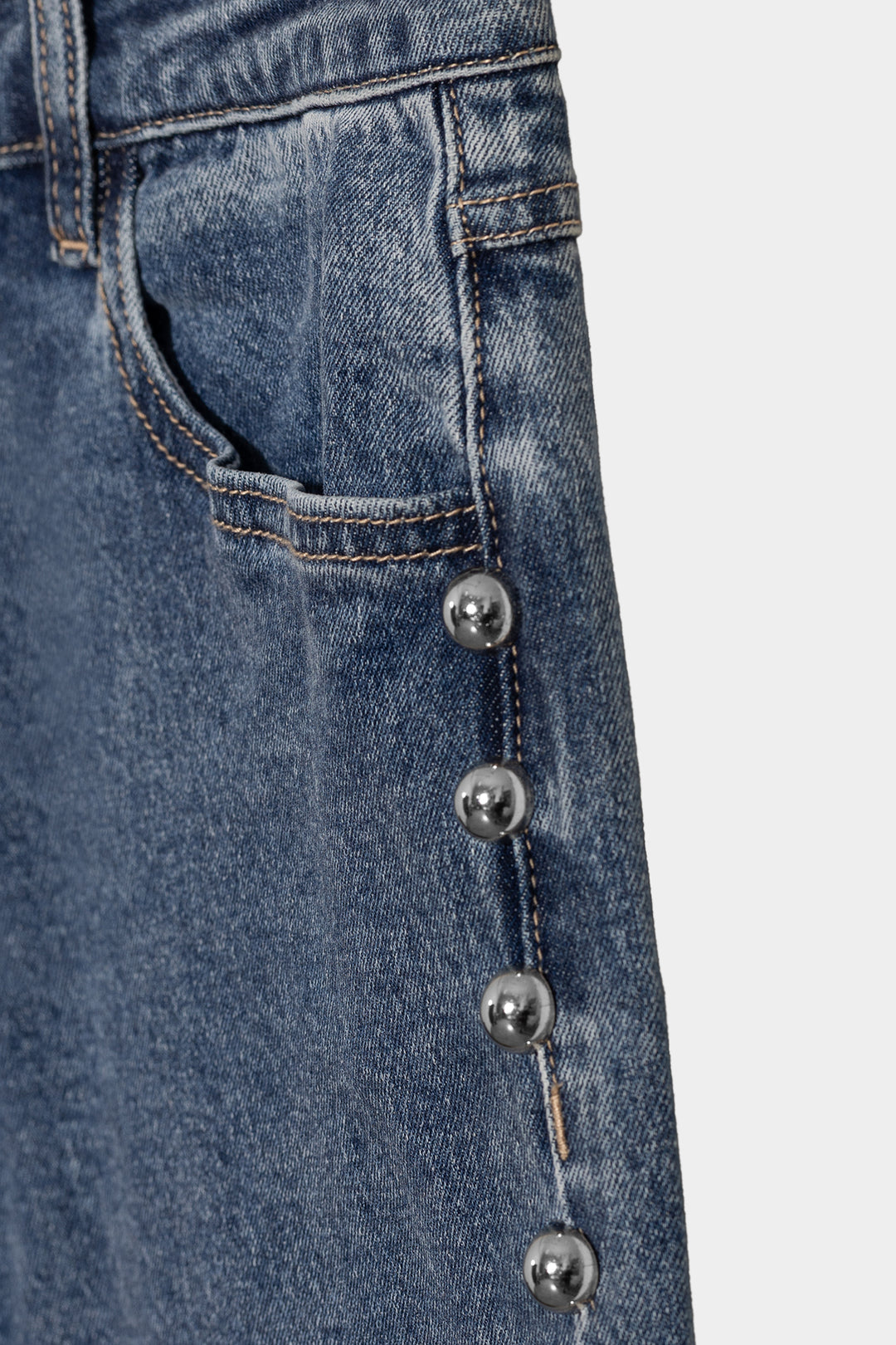 JEANS TACHUELAS MAXI DENIM