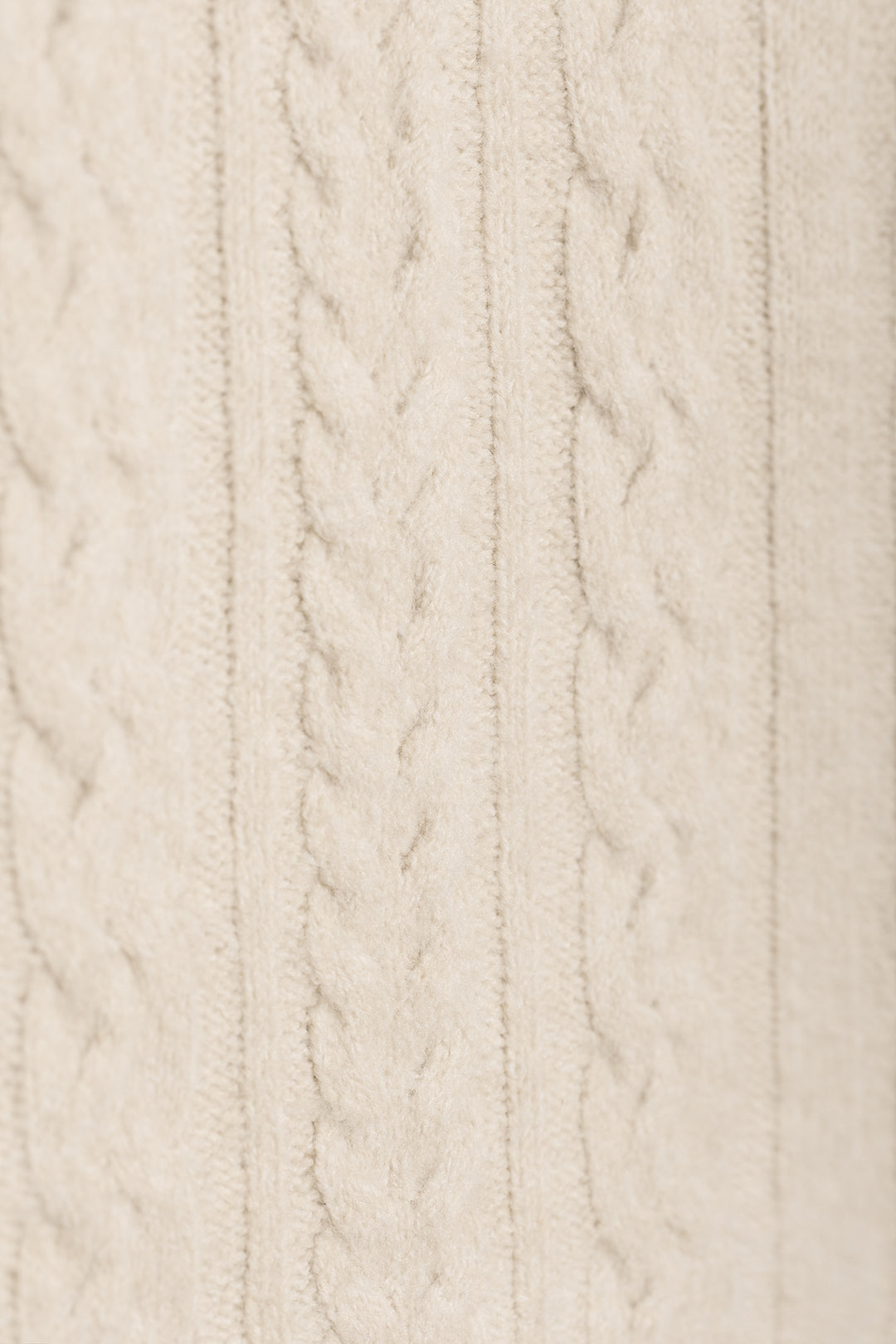 SWEATER DE GOLA BOX COM TRANÇA