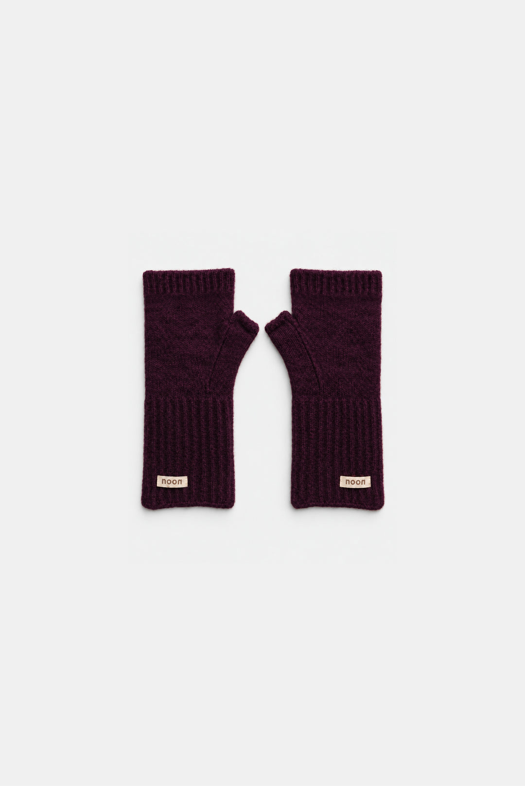KNIT MITTENS