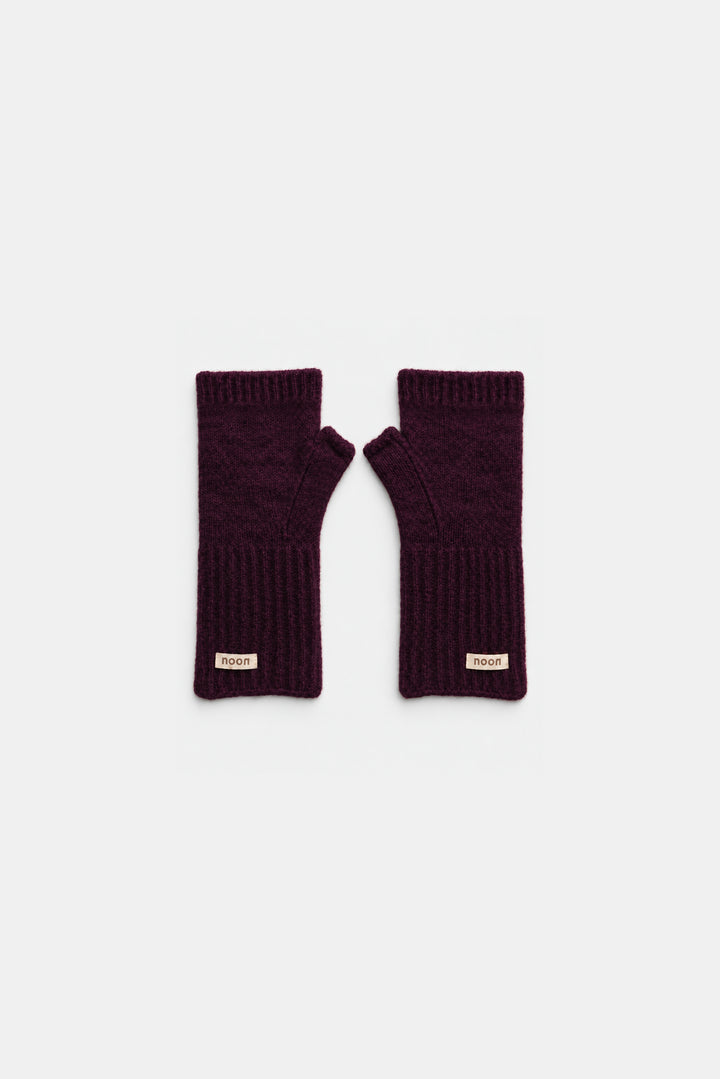 KNIT MITTENS