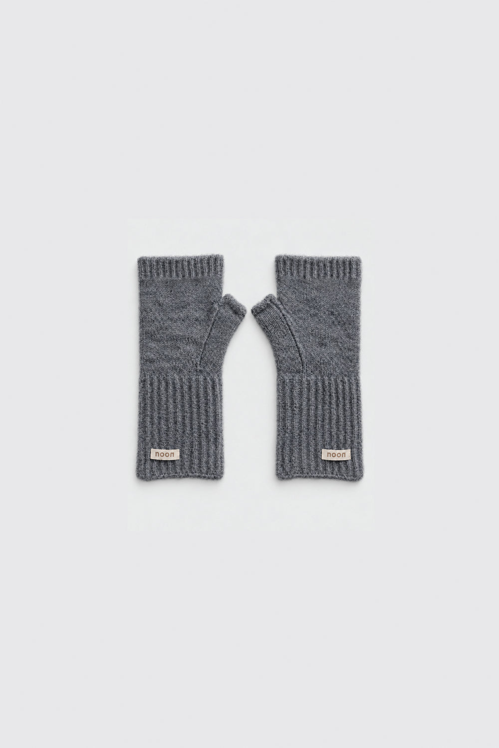 KNIT MITTENS
