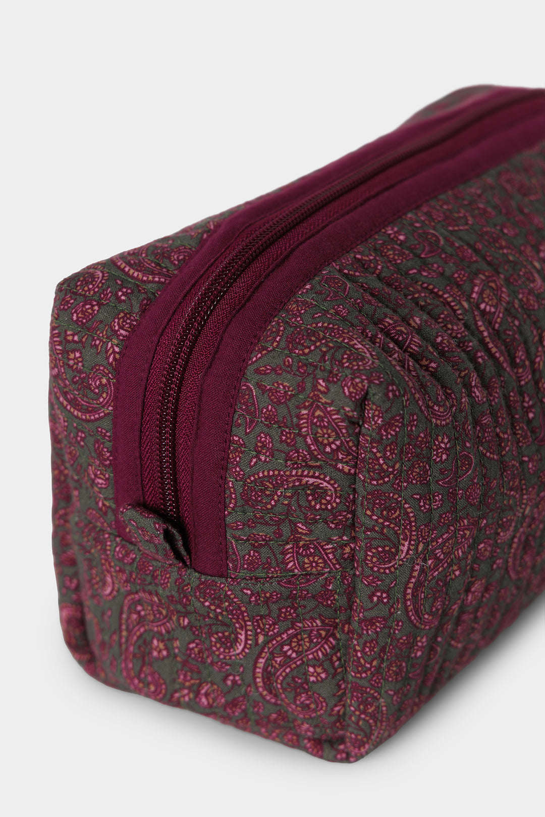 PAISLEY TRAVEL TOILETRY BAG