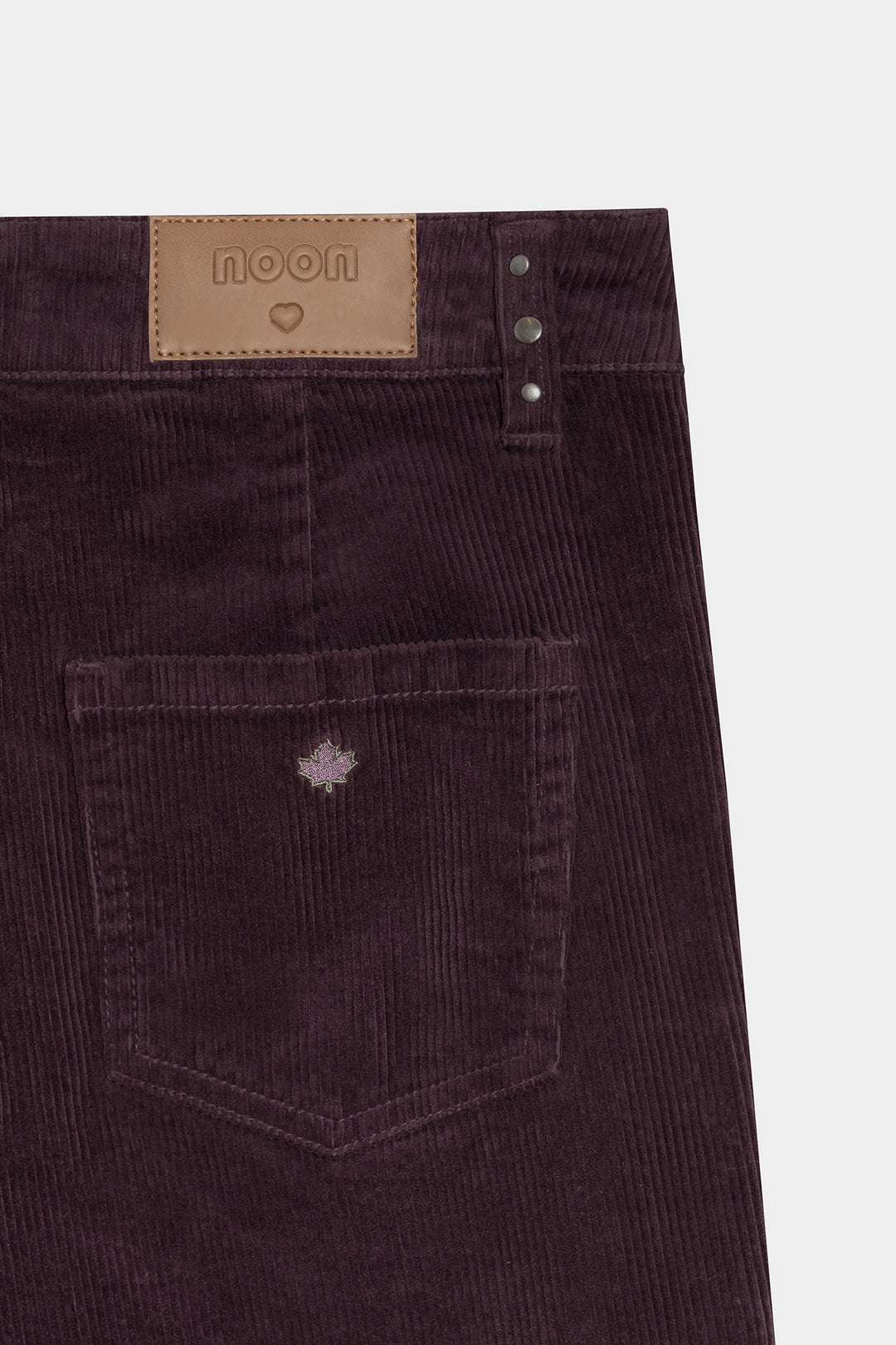 PANTALON PANA RECTOS CANESU TACHAS