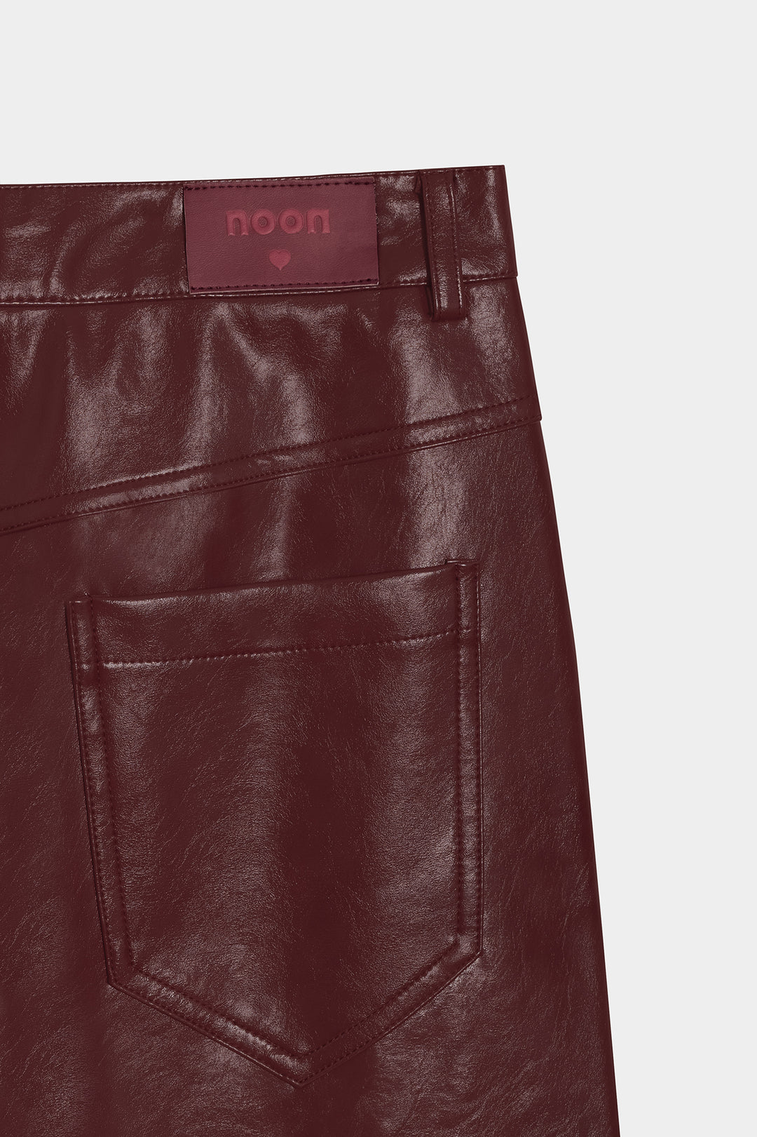 PANTALON RECTO EFECTO PIEL