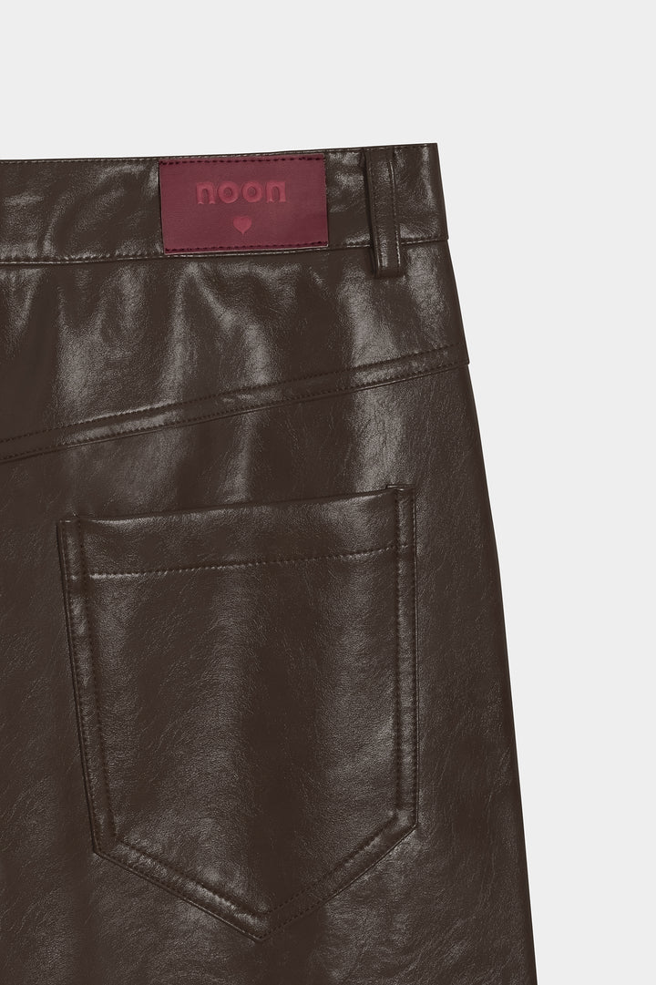 PANTALON RECTO EFECTO PIEL