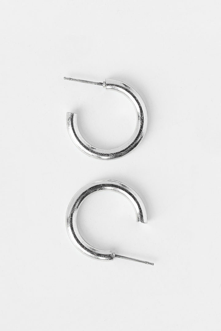 MEDIUM HOOP EARRINGS