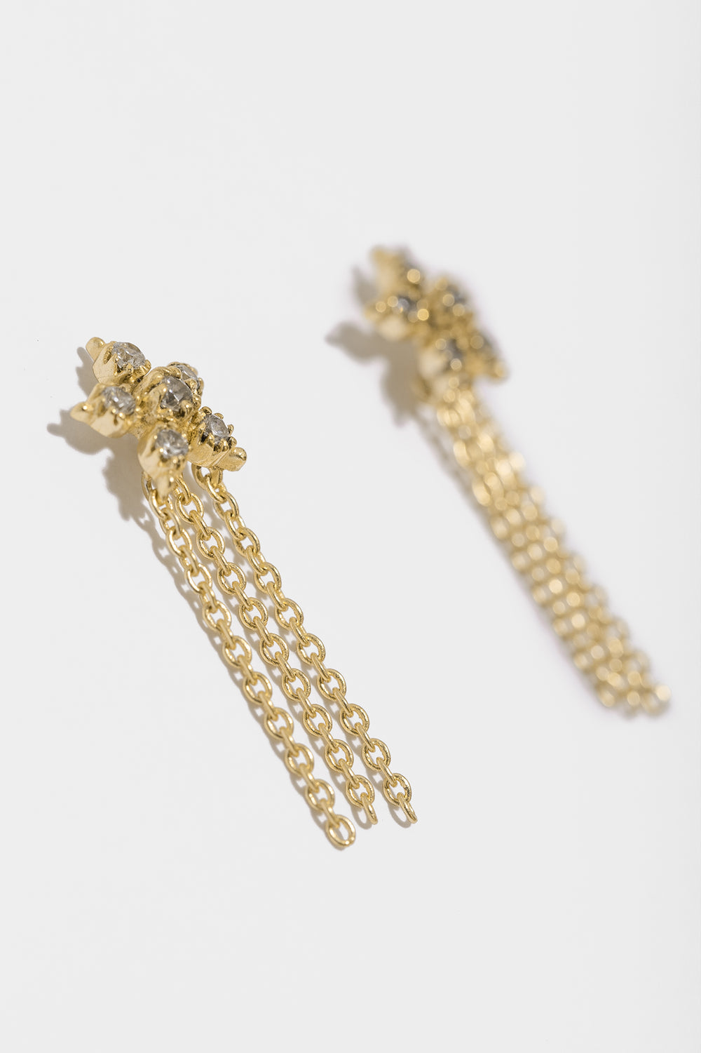 PENDIENTES MINI ESTRELLA BRILLO CADENAS