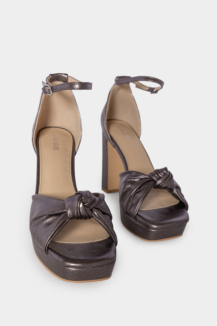 KNOT HEEL SANDAL