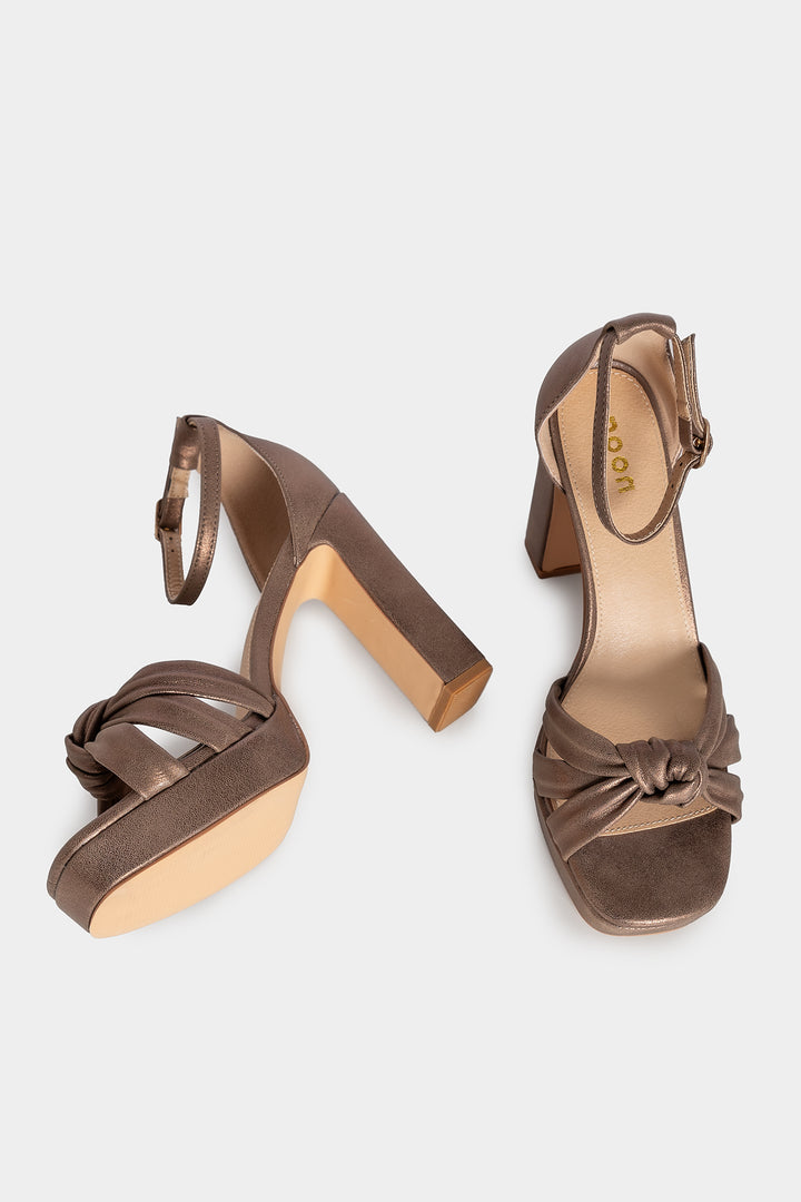 THREE-KNOT HEEL SANDAL