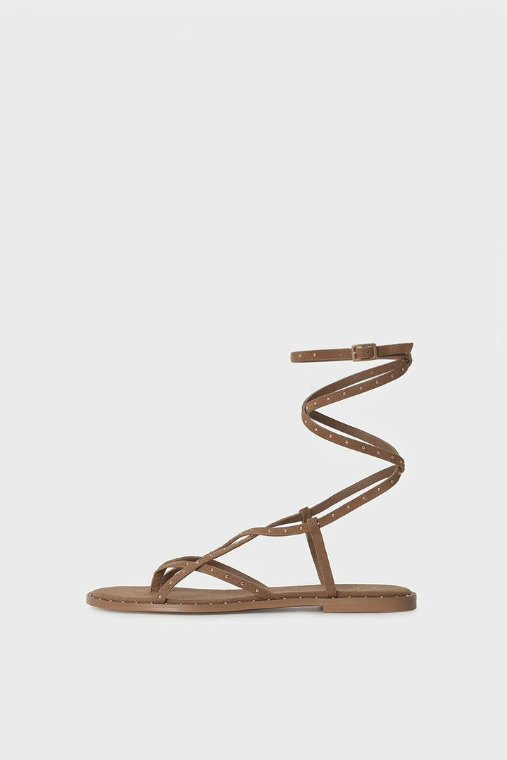 SANDALIA TIRAS ANTE TACHAS