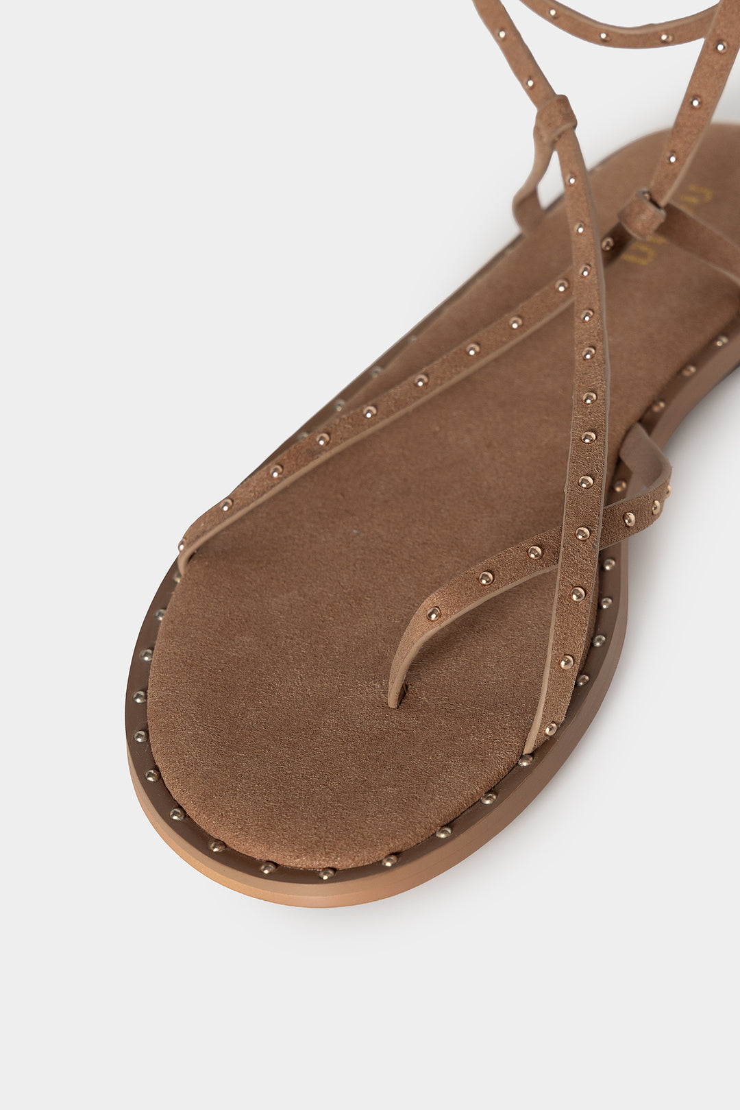 SANDALIA TIRAS ANTE TACHAS