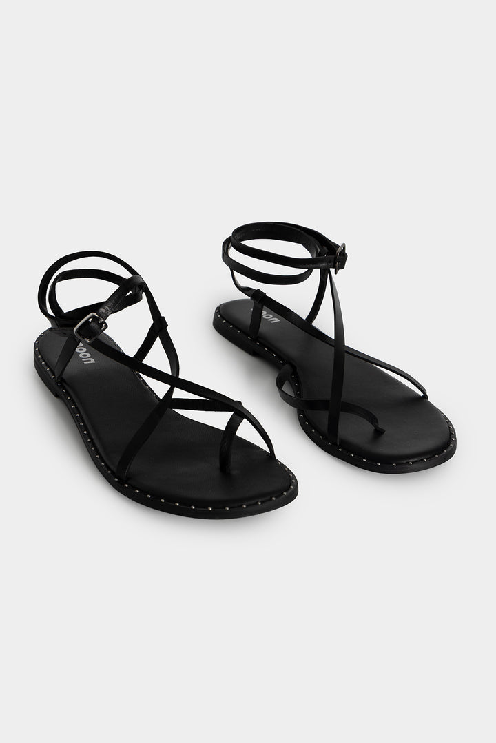 LEATHER STRAPPY SANDAL
