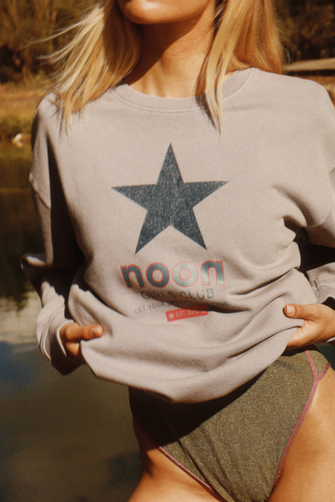 SUDADERA PRINT GLITTER ESTRELLA