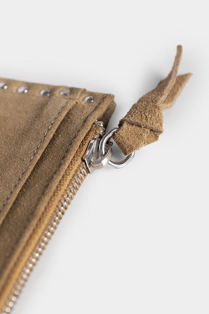 TARJETERO PIEL ANTE TACHUELAS