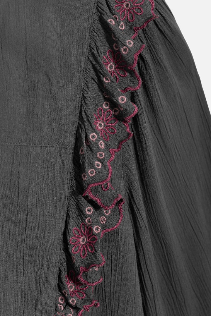 TOP VOLANTES BORDADO